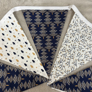Bunting / x Navy Blue Trees/Leaves